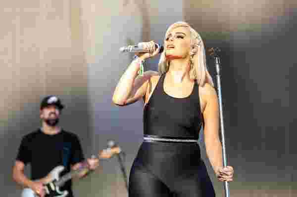 Bebe rexha фото сейчас