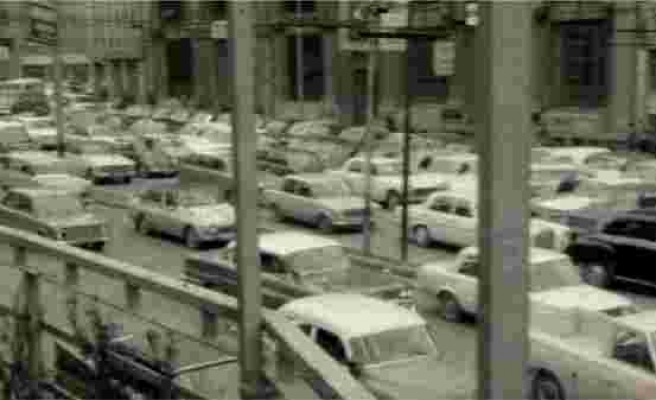 1974 Yılı İstanbul'da Trafik Sorunu: Trafik Işıkları Trafiği Zorlaştırıyor mu?