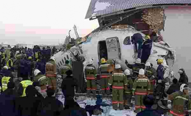 Kazakistan'da İçinde 100 Kişinin Bulunduğu Uçak Düştü: En Az 15 Ölü