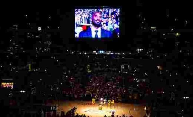Staples Center'da 'Kobe Bryant' anıldı