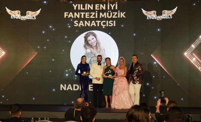 Nadide Sultan'a Ödül!