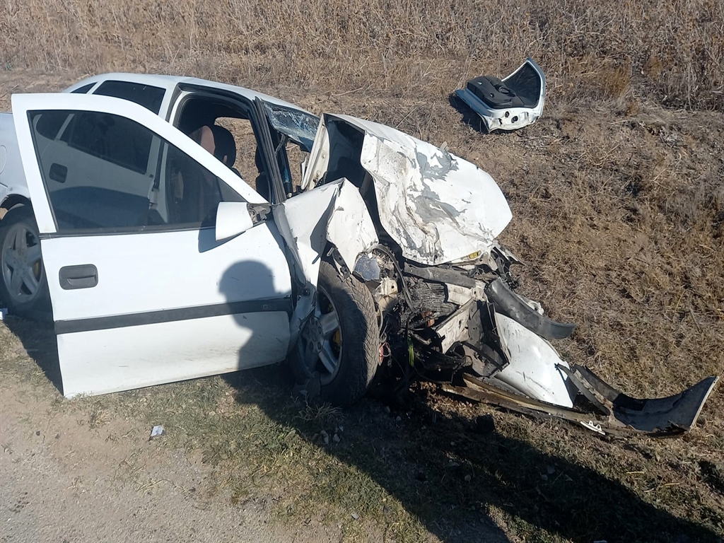 Alagöz Köyü'nde Okul Servisi ile Otomobil Çarpıştı: 4 Kişi Hayatını Kaybetti