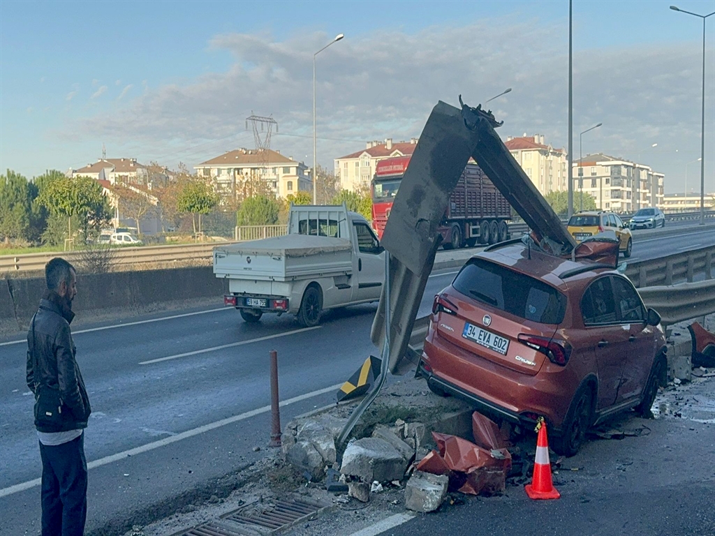 Çorlu'da Mucizevi Kaza: Sürücü Yara Almadan Kurtuldu