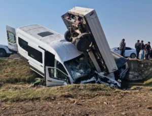 Diyarbakır’da Feci Trafik Kazası: Yaralılar Hayati Tehlike Altında