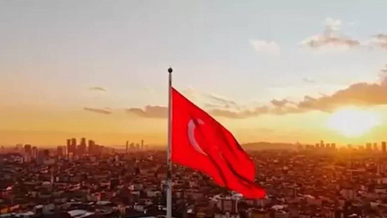 İstanbul Merkezli FETÖ/PYD Operasyonu: 15 Gözaltı, 4 Tutuklama