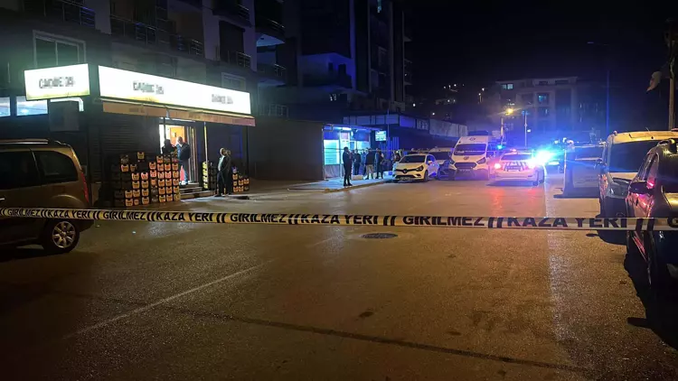 İzmir Çiğli'de Polis Memuru Mehmet Sıddık Temel Kanlı Kavga Sonucu Hayatını Kaybetti