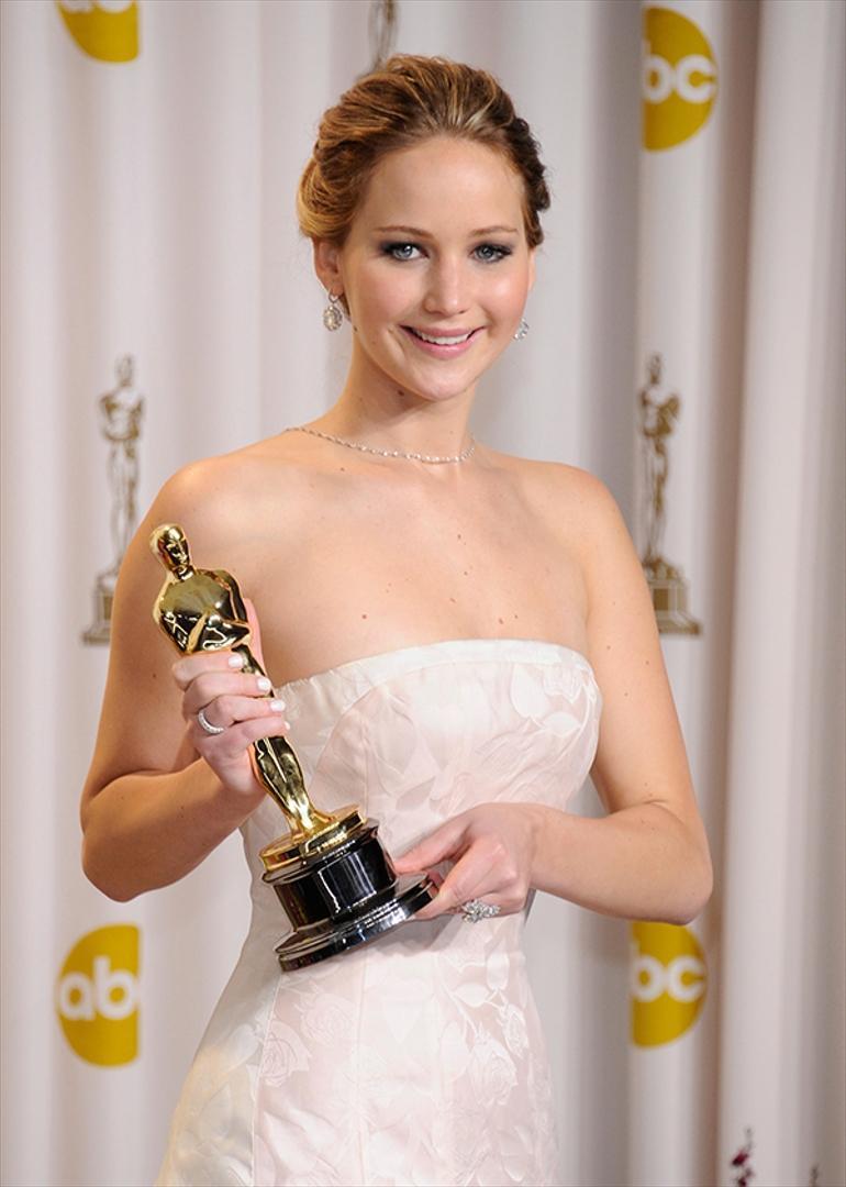 Jennifer Lawrence'tan Mutlu Haber