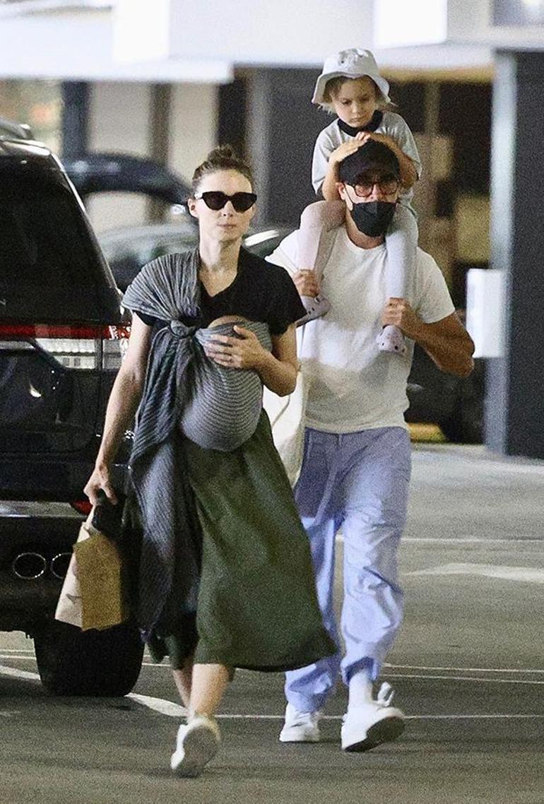 Joaquin Phoenix ve Rooney Mara'nın Gizli Evliliği ve Aşk Hikayesi