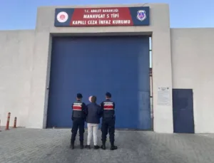 Otomobil Sürücüsü Ambulansa Yol Vermedi, Tutuklandı