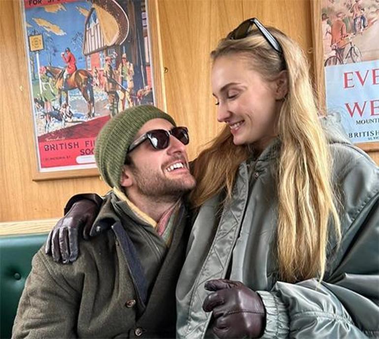 Sophie Turner'ın Yeni Aşkı ve Boşanma Süreci