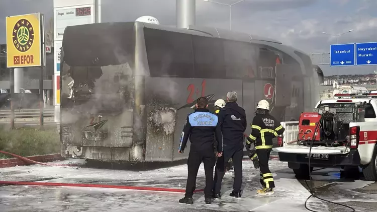 Tekirdağ'da Yolcu Otobüsü Yangını: Yolcular Güvenle Tahliye Edildi