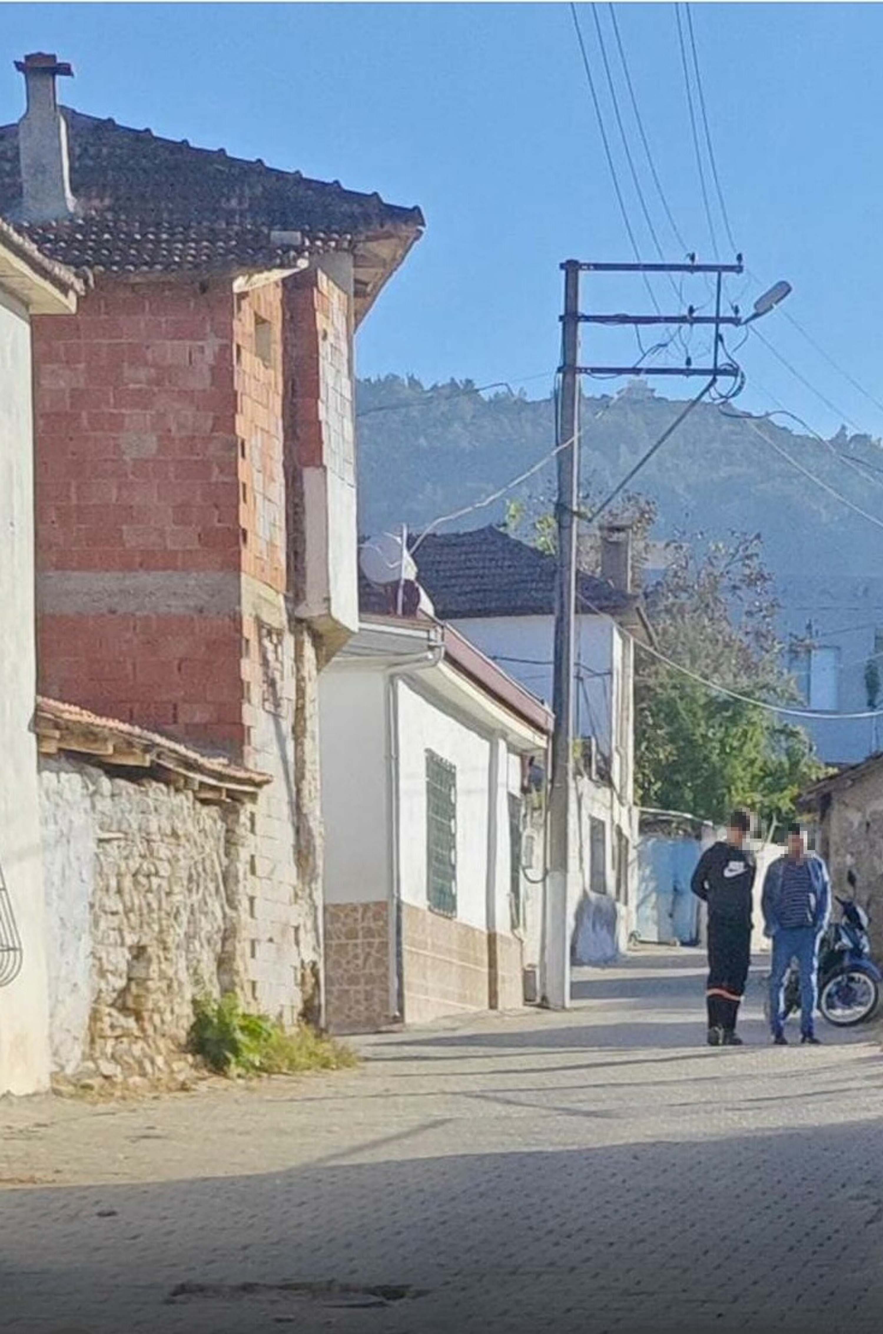 Torbalı'da Üvey Ağabeyi ve Eşini Av Tüfeğiyle Öldüren Çiftçi Tutuklandı