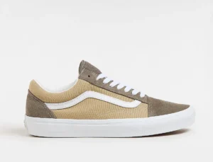 Vans Old Skool: Zamansız Bir İkonun Özellikleri ve Popülaritesi