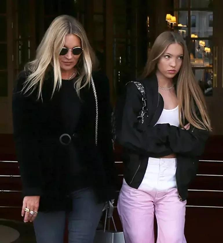 Victoria's Secret Defilesinin Geri Dönüşü ve Kate Moss'un Podyuma Dönüşü