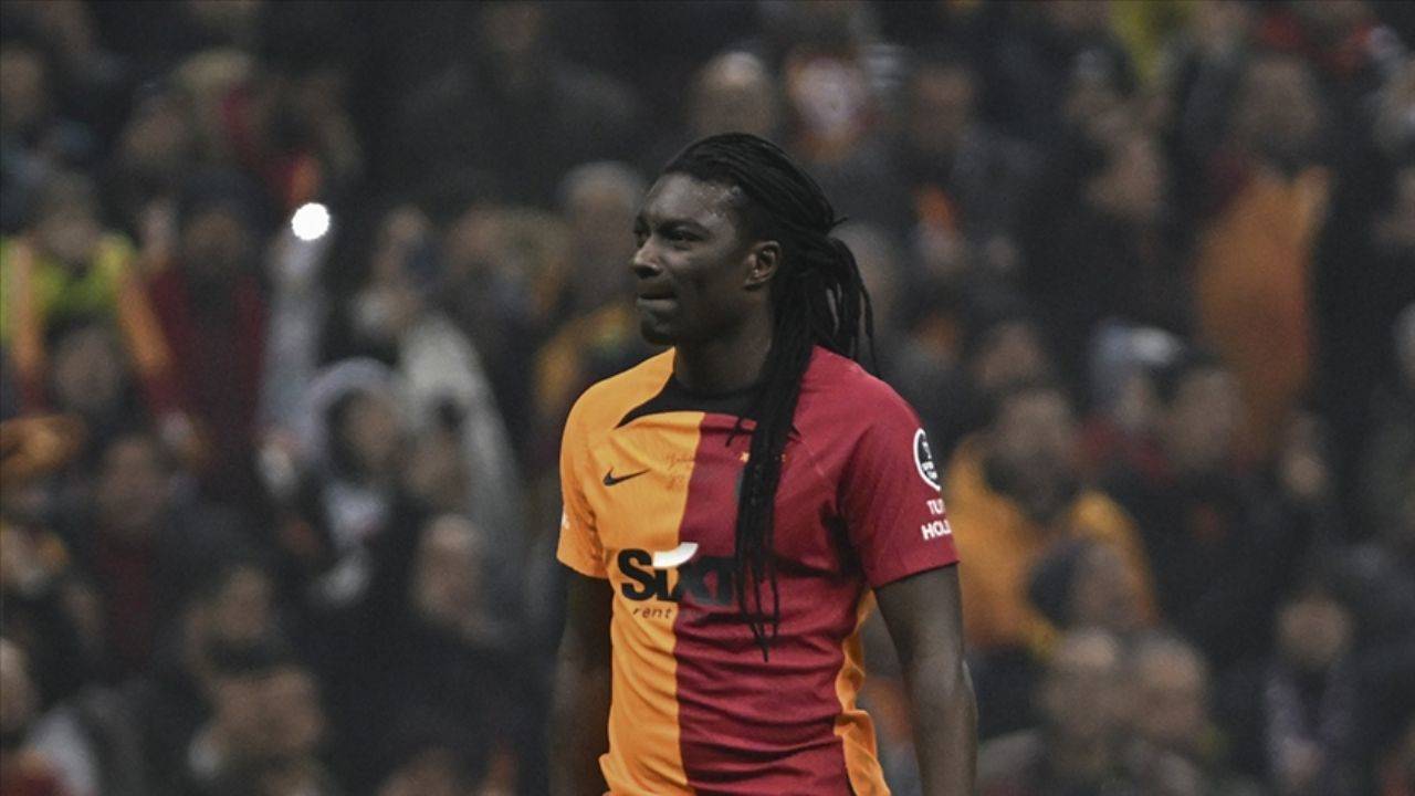 Bafétimbi Gomis Futbol Kariyerine Veda Etti