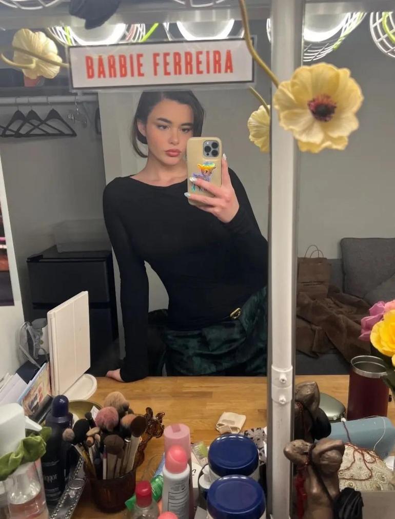 Barbie Ferreira'nın Dikkat Çeken Dönüşümü