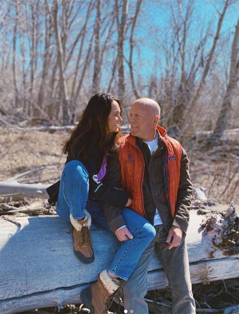 Bruce Willis'in Hastalığı ve Aile Desteği: Demans Süreci