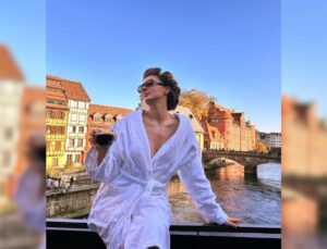 Burcu Özberk’in Strasbourg Tatili Sosyal Medyada Gündem Oldu