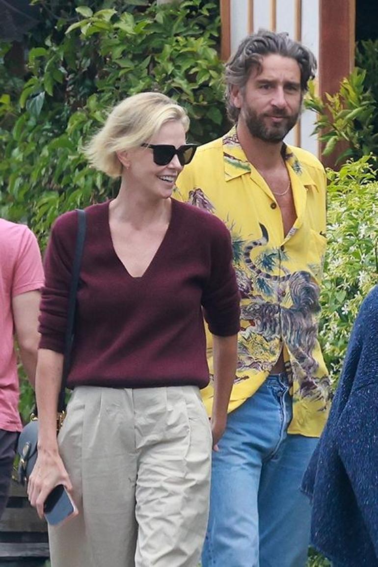 Charlize Theron'un Aşk Hayatı ve Aile Trajedisi