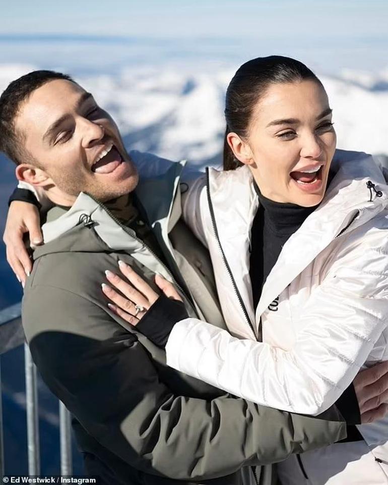 Ed Westwick ve Amy Jackson'ın Rüya Gibi Düğünü ve Bebek Müjdesi