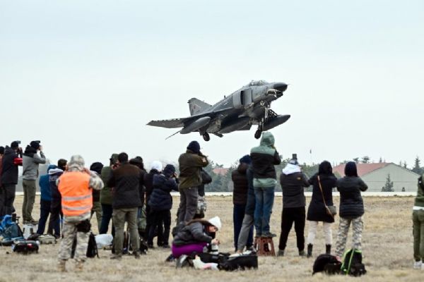 Eskişehir’de F-4E Phantom 2 Uçaklarıyla Etkinlik