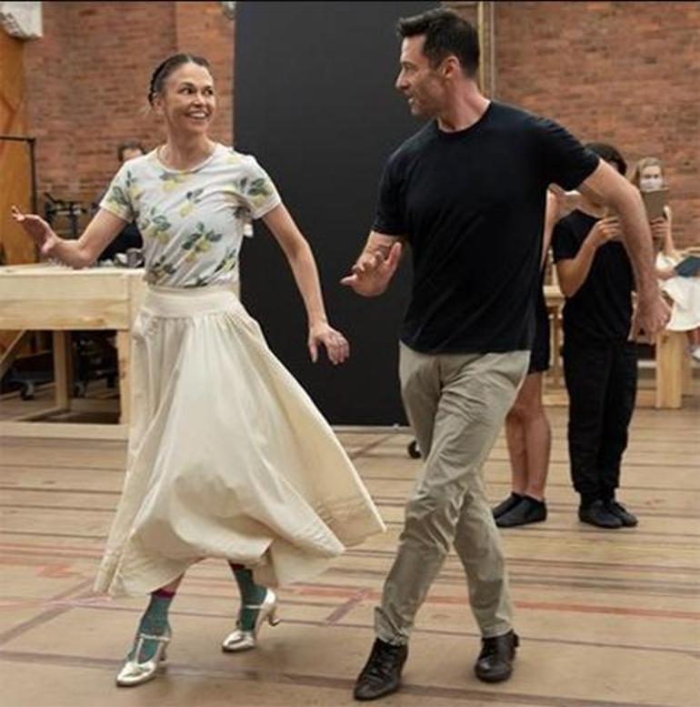 Hugh Jackman ve Sutton Foster: İki Evliliğin Yıkıldığı Aşk Hikayesi