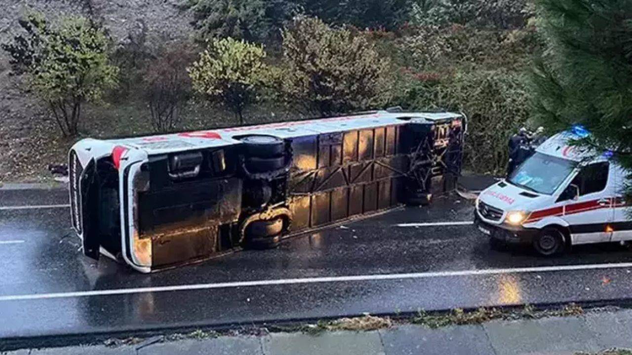 İstanbul’da Otobüs Kazası: 2 Ölü, 15 Yaralı