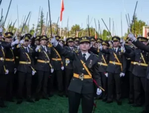 Kara Harp Okulu’nda Kılıçlı Yemin Olayı ve Disiplin Soruşturması