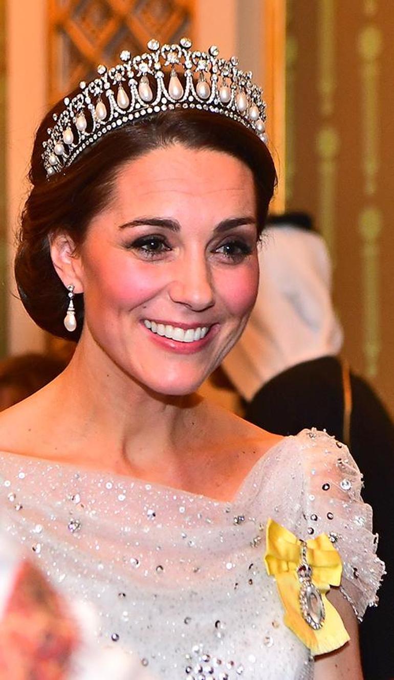 Kate Middleton: Kraliyet Ailesinin Parlayan Yıldızı ve Hayranlarının Beklentileri