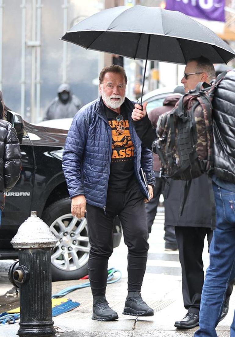 Arnold Schwarzenegger'in Yeni Projesi: The Man With The Bag