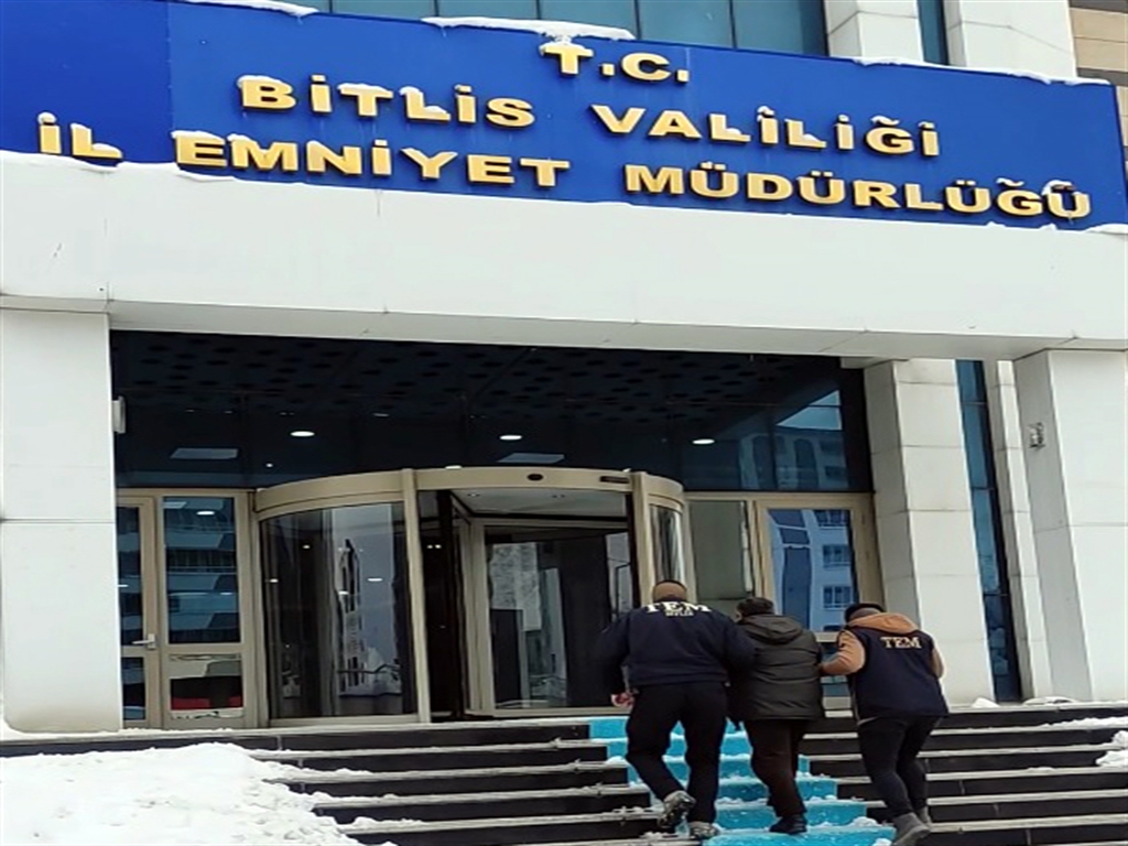 Bitlis'te Terör Operasyonu: 3 Doktor Yakalandı