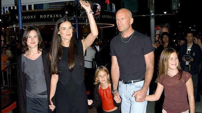 Demi Moore ve Bruce Willis'in Aile İlişkileri: Nişan, Torun ve Destek Süreci