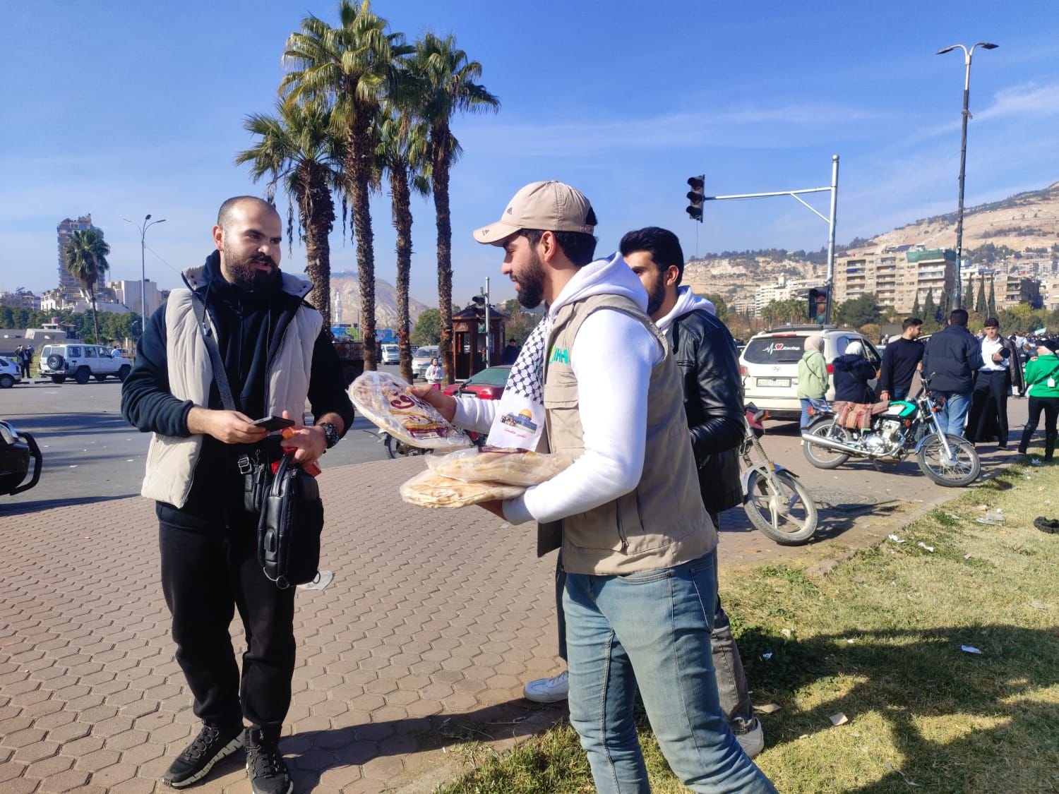 İHH İnsani Yardım Vakfı'nın Suriye'deki Ekmek Dağıtım Çalışmaları