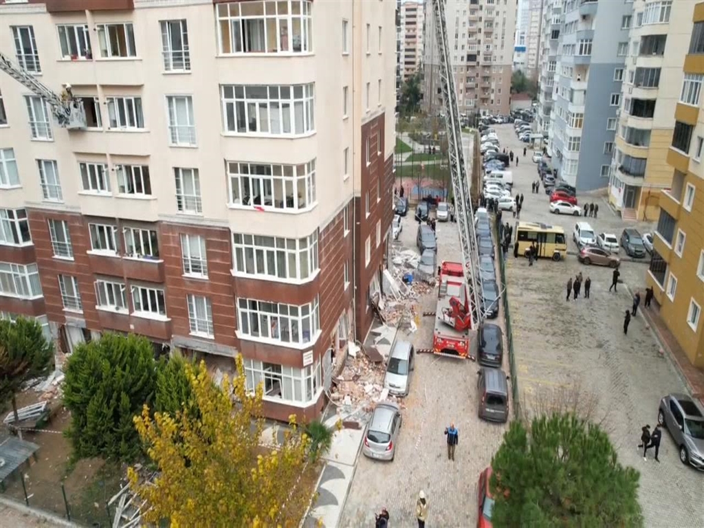 İstanbul Beylikdüzü'nde Doğal Gaz Patlaması: 1 Ölü, 3 Yaralı