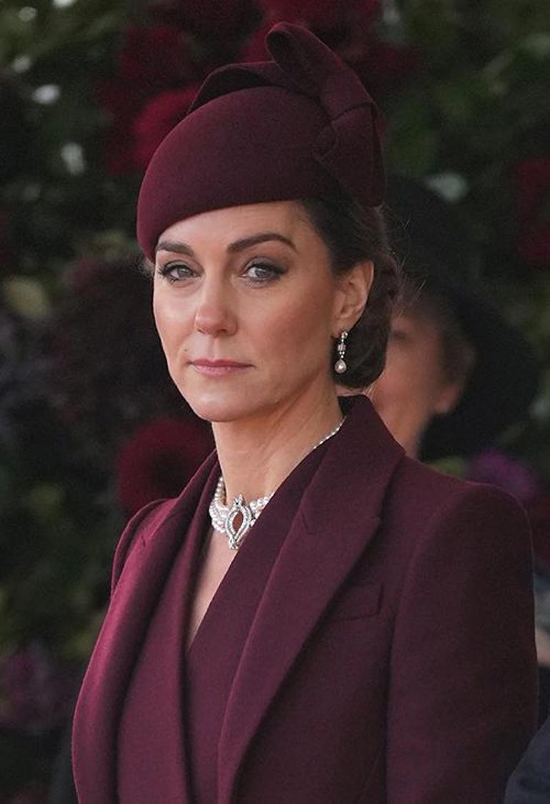 Kate Middleton'ın Resmi Karşılama Törenindeki Anlamı