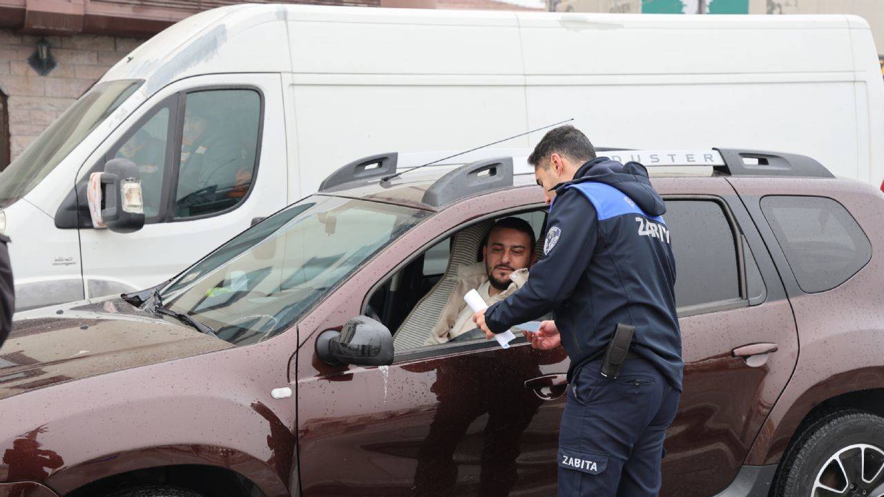 Konya Büyükşehir Belediyesi’nden Dilencilere Yönelik Denetim