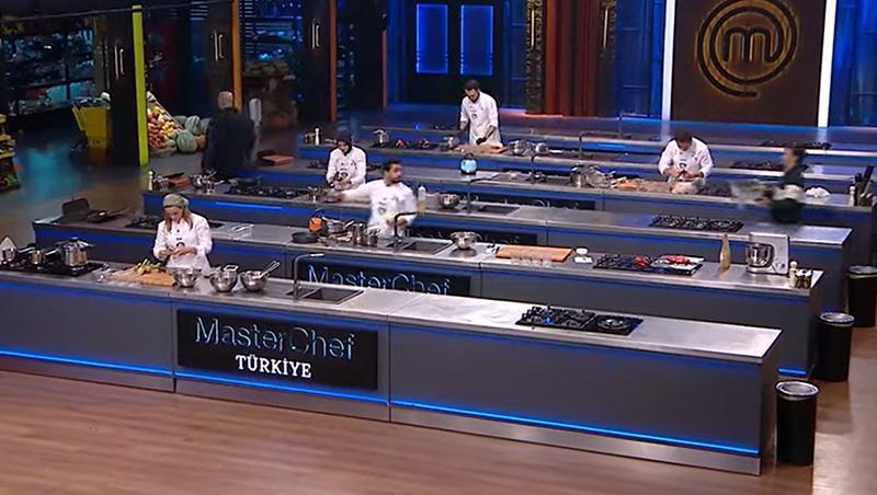 MasterChef Türkiye'de İlk 4 Belli Oldu: Semih Gecenin Birincisi