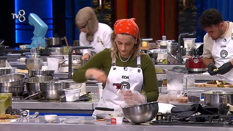 MasterChef Türkiye'de İlk Ceket Beyza'nın Oldu!