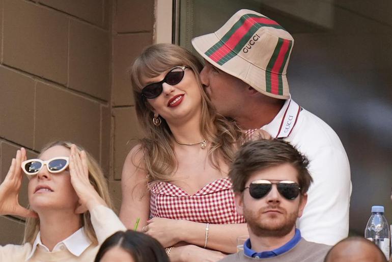 Taylor Swift ve Travis Kelce'nin Aşk Hikayesi