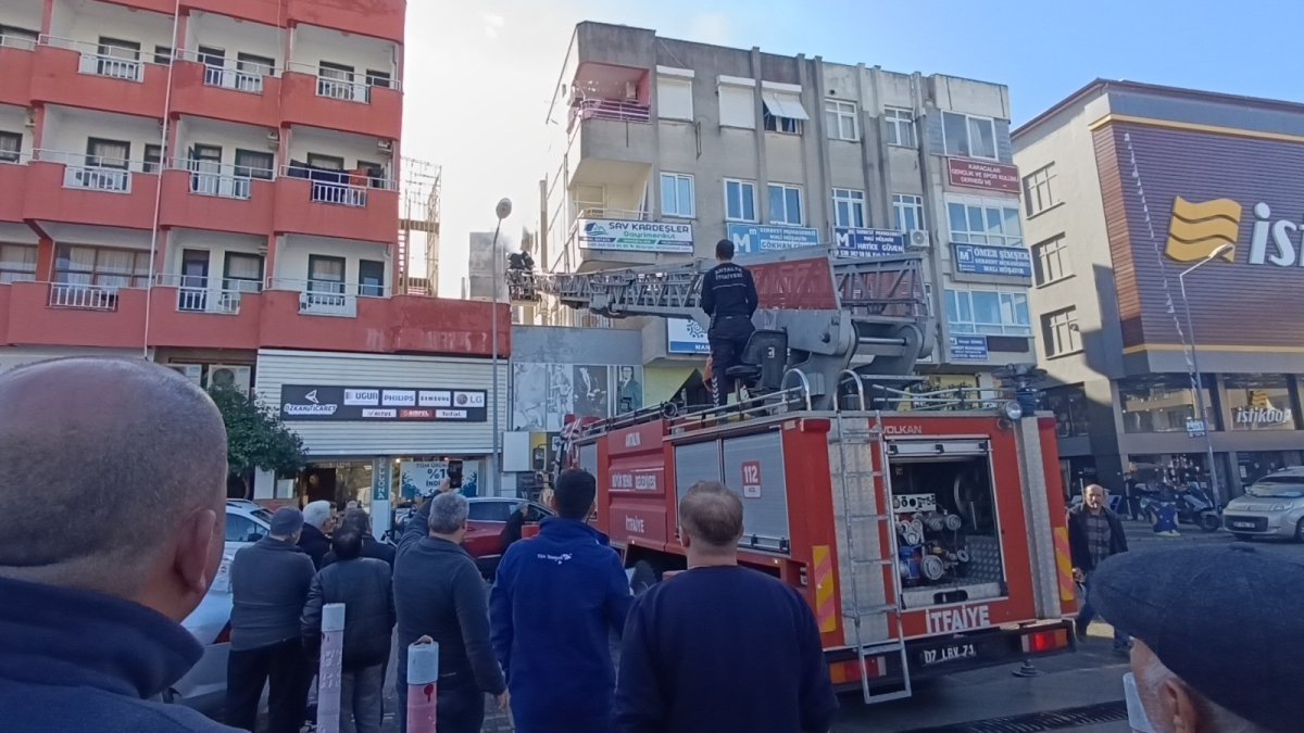 Antalya'da Yangın Paniği