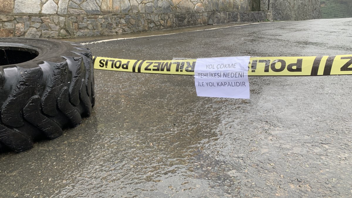 Derepazarı'nda Heyelan Felaketi: Yol Çöktü, Elektrikler Kesildi