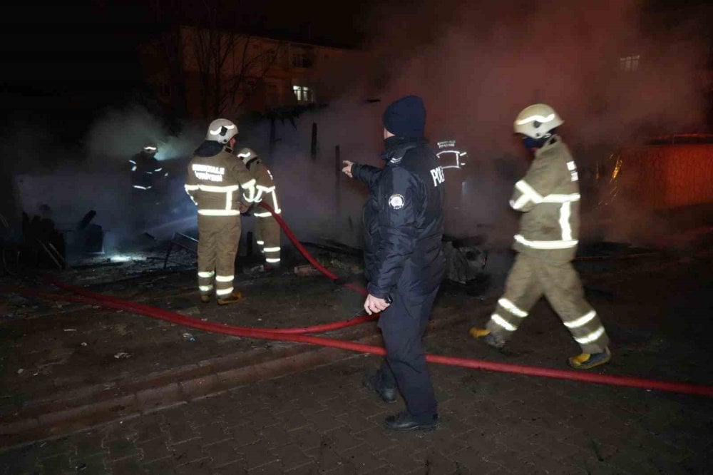 Etiler Mahallesi'nde Kömür Sobası Kaynaklı Yangın