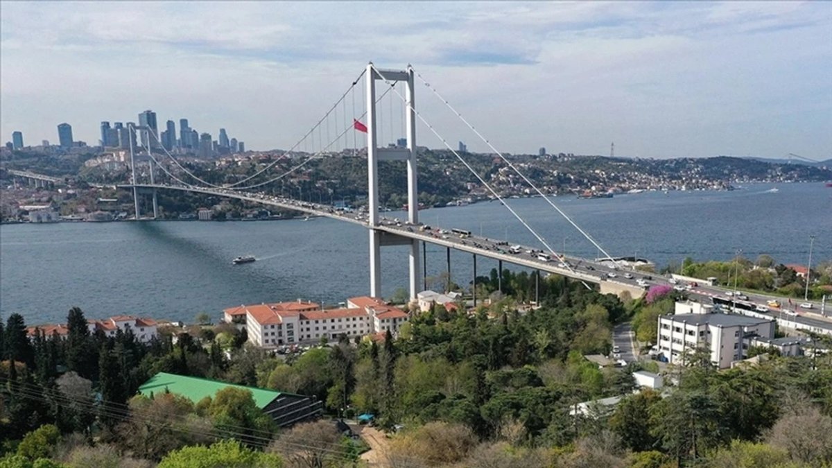 İstanbul Boğazı’ndaki Gemi Trafiği Yeniden Açıldı