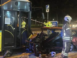 İstanbul Eyüpsultan’da Trafik Kazası: 1 Ölü, 1 Yaralı