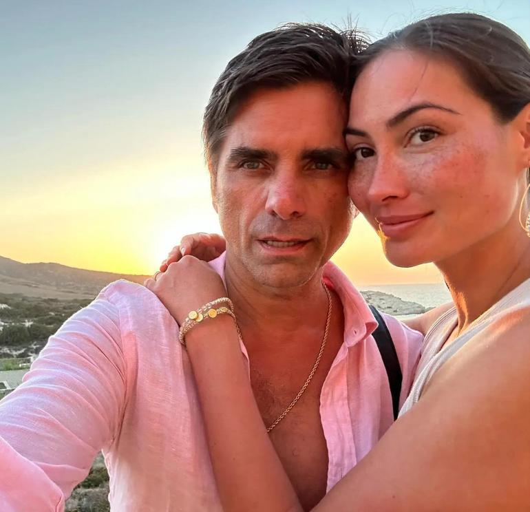 John Stamos ve Caitlin McHugh'un Tuhaf Şakası