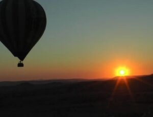 Kapadokya’da 2024 Yılına 156 Sıcak Hava Balonu ile Giriş