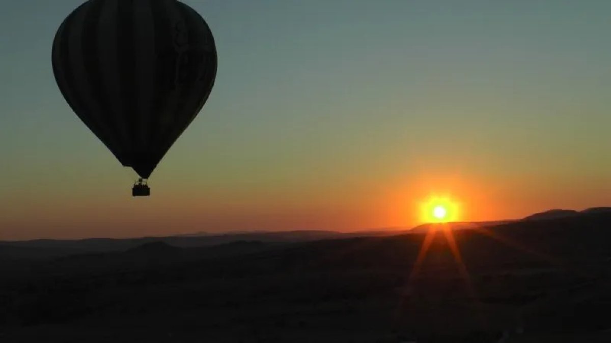 Kapadokya’da 2024 Yılına 156 Sıcak Hava Balonu ile Giriş