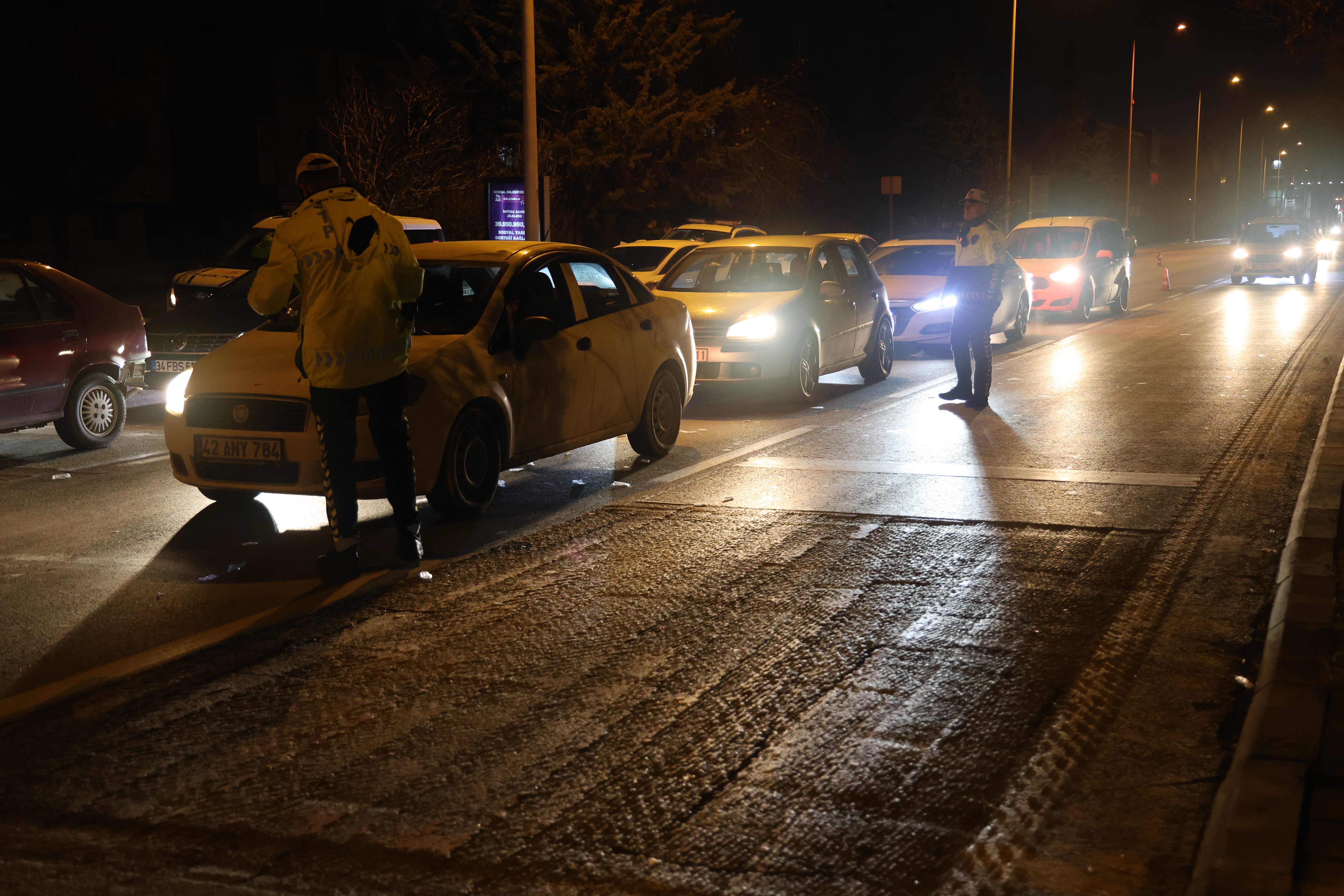 Konya'da Yılbaşı Gecesi Trafik Denetimleri