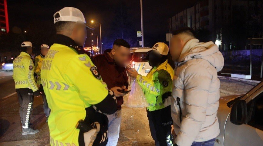 Konyalı Sürücüler Yılbaşı Uygulamasında Alkollü Yakalandı