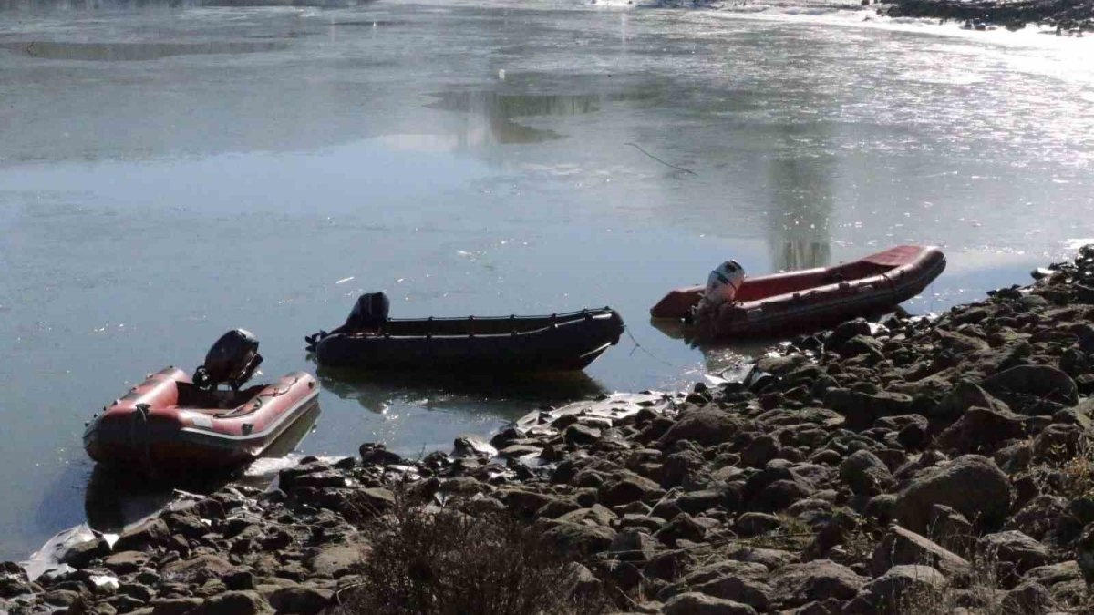 Niğde’de Kayıp Genç İçin Arama Çalışmaları Devam Ediyor